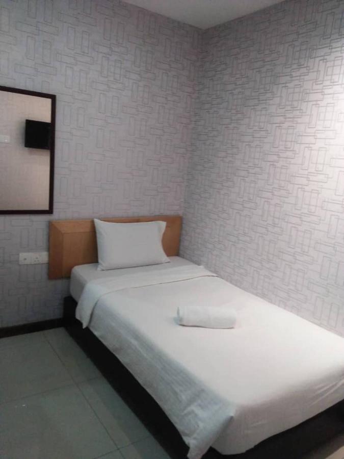 Hotel Sri Sutra Pj 222 Petaling Jaya Exterior photo